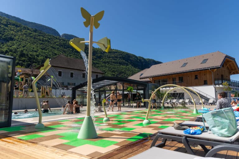 Espace aquatique Camping Lô Velâjo