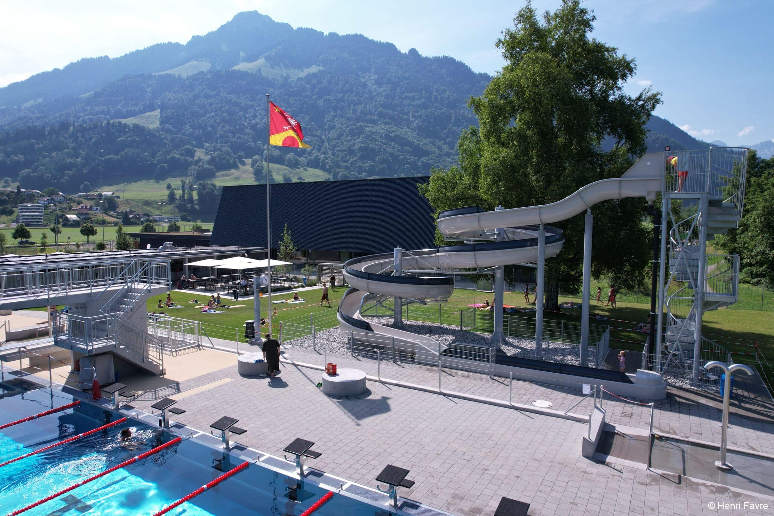Toboggan aquatique collectivité de Broc en Suisse