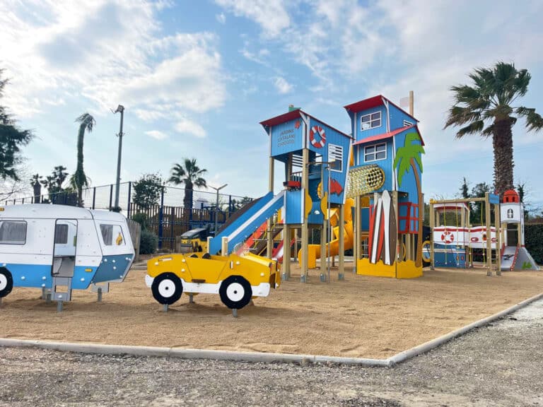 Jeux extérieurs Camping Les Jardins Catalans