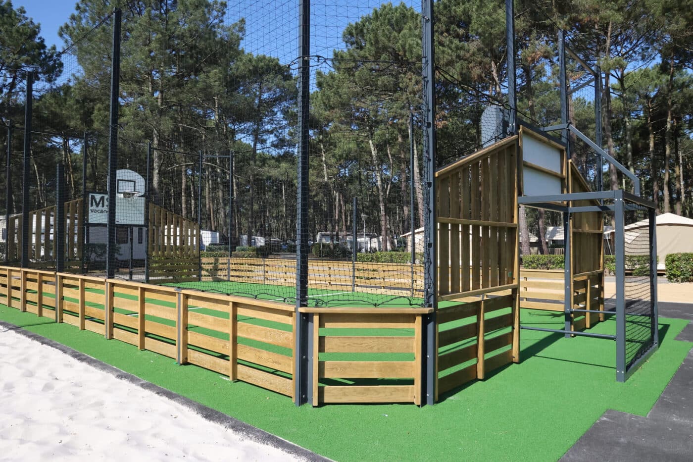 Terrain multisports Camping Le Vivier