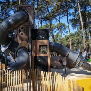 Toboggan jeux extérieurs camping le vivier