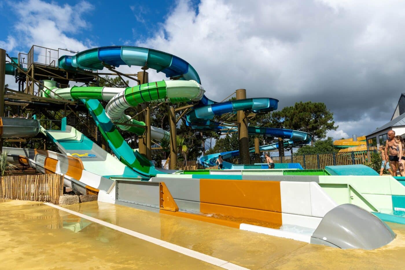 Toboggans aquatiques Mané Guernéhué