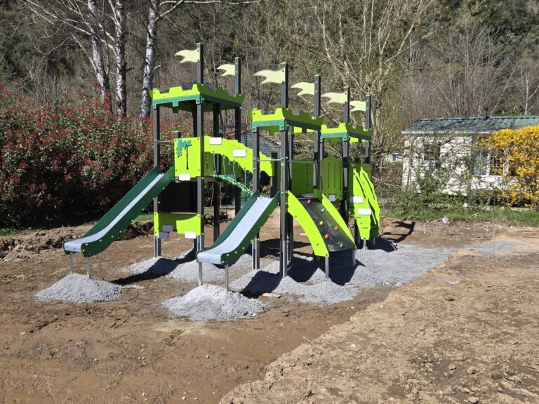 Jeux extérieur Camping Château de l'Hom