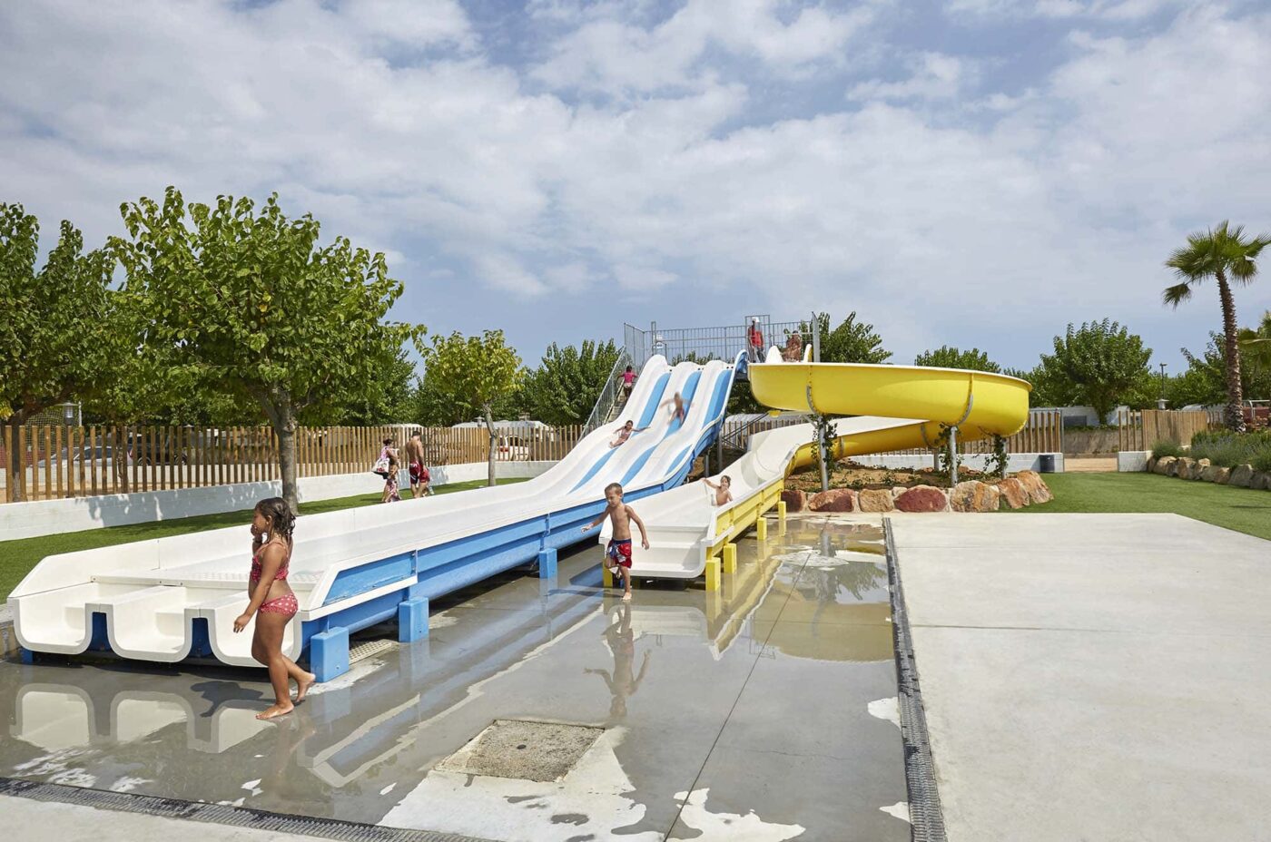 musttob_slidetob_els_pins_05
