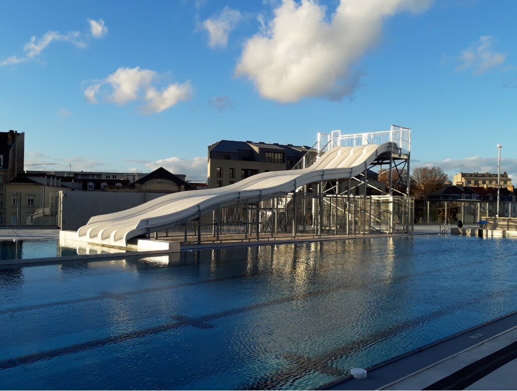 Fournisseur de toboggans aquatiques professionnels, campings.. EDSUN